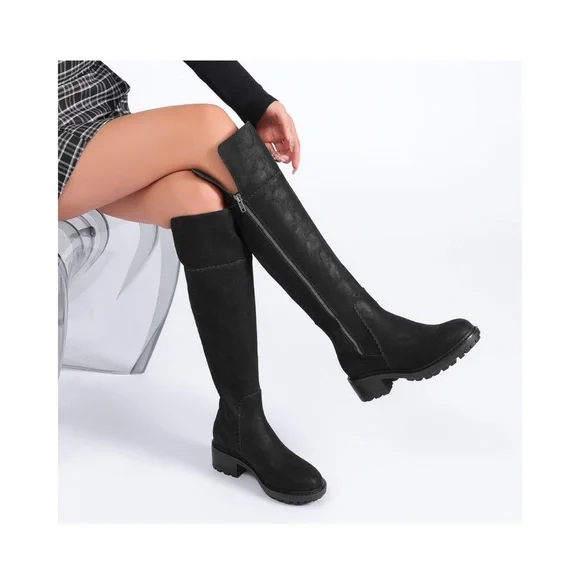 Tall Women's Boots - Picture 4 of 7